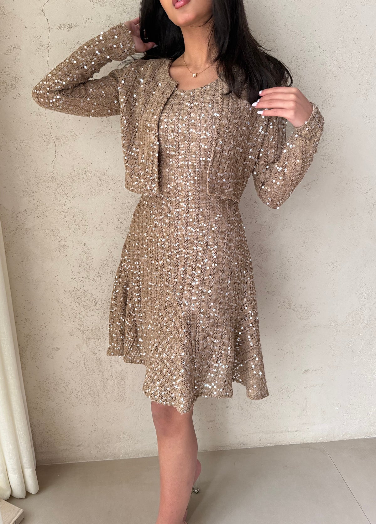 glow dress in Nude